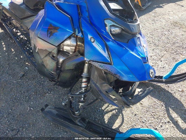 2BPSTSPG9PV000066 Ski Doo Summit X 850 E-tech