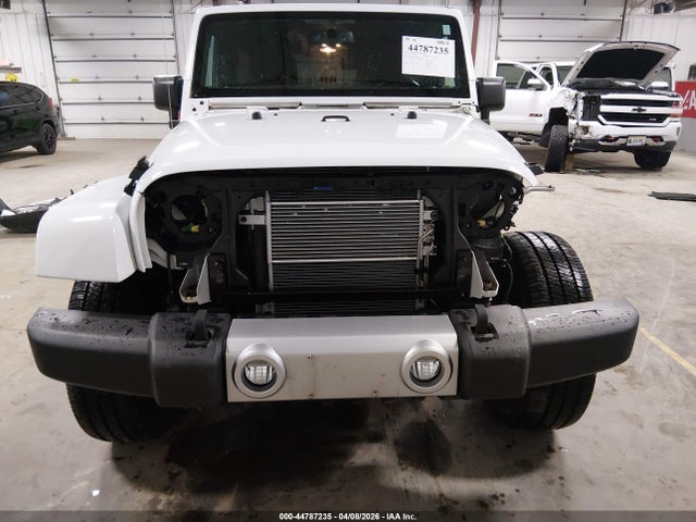 2017 Jeep Wrangler Unlimited Sahara 4x4 მანქანა იყიდება აუქციონზე, vin: 1C4BJWEG0HL739975, აუქციონის ნომერი: 44787235