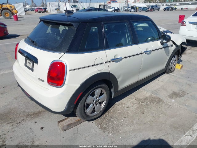 Mini Hardtop Cooper 2016 WMWXU1C51G2D12245 Image 4