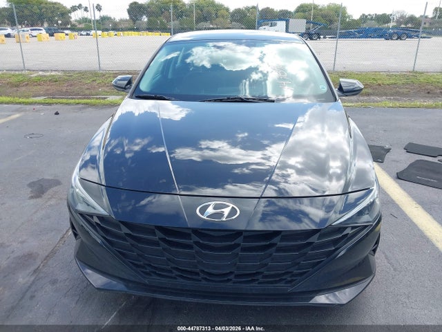 44787313 :رقم المزاد ، 5NPLM4AG6NH076627 vin ، 2022 Hyundai Elantra Sel مزاد بيع
