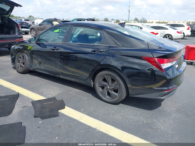 44787313 :رقم المزاد ، 5NPLM4AG6NH076627 vin ، 2022 Hyundai Elantra Sel مزاد بيع