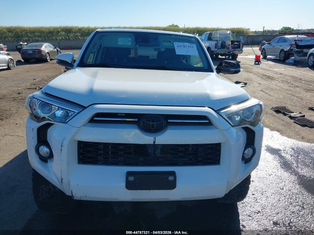 JTEBU5JR6L5813319 Toyota 4runner Sr5 Premium