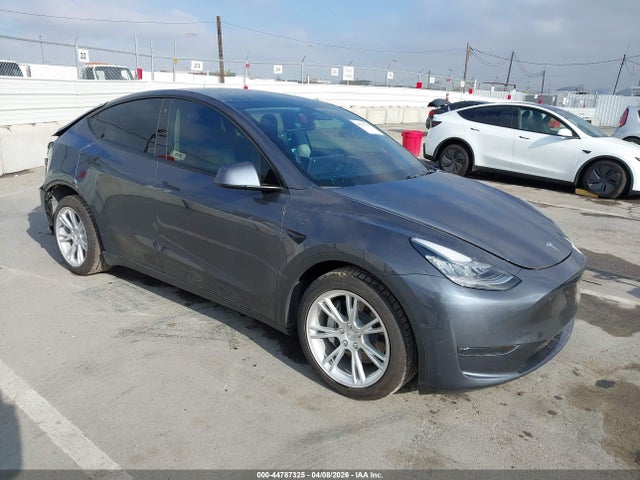 2021 TESLA MODEL Y 5YJYGDEEXMF083373