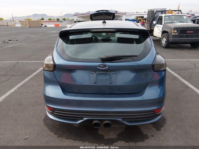 1FADP3L97JL233422 Ford FOCUS ST