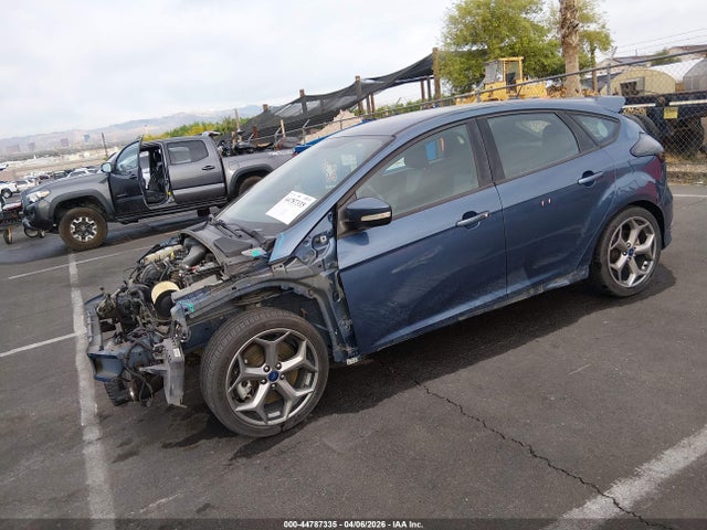 1FADP3L97JL233422 Ford FOCUS ST