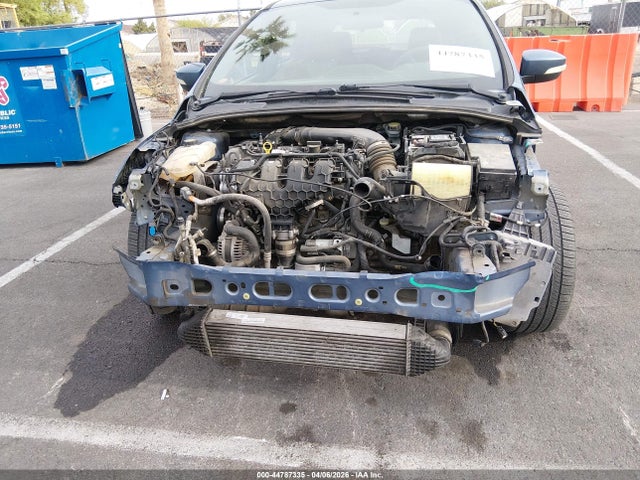 1FADP3L97JL233422 Ford FOCUS ST