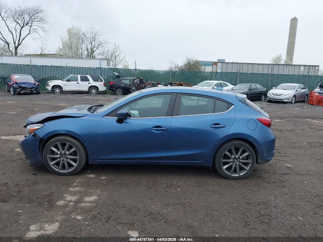 3MZBN1L38JM226207 Mazda Mazda3 Touring