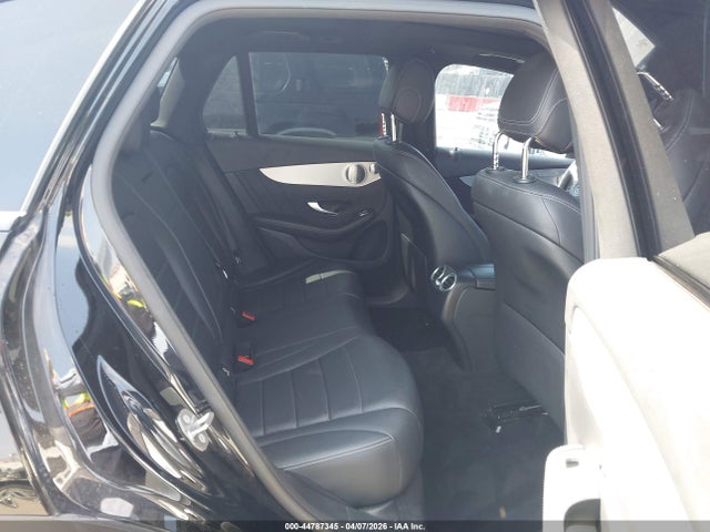 WDC0G4JB9KV183692 Mercedes-Benz GLC 300