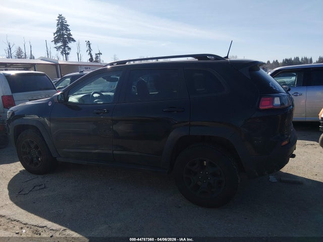 2021 Jeep Cherokee Trailhawk 4x4 მანქანა იყიდება აუქციონზე, vin: 1C4PJMBX9MD198864, აუქციონის ნომერი: 44787360