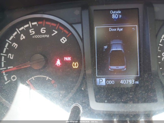 44787361 :رقم المزاد ، 5TFRX5GN1LX182367 vin ، 2020 Toyota Tacoma Sr5 مزاد بيع