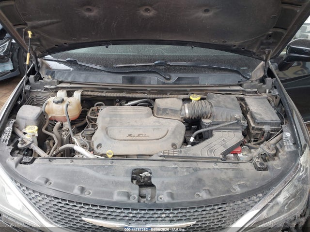 2019 Chrysler Pacifica Touring L მანქანა იყიდება აუქციონზე, vin: 2C4RC1BG7KR596750, აუქციონის ნომერი: 44787362