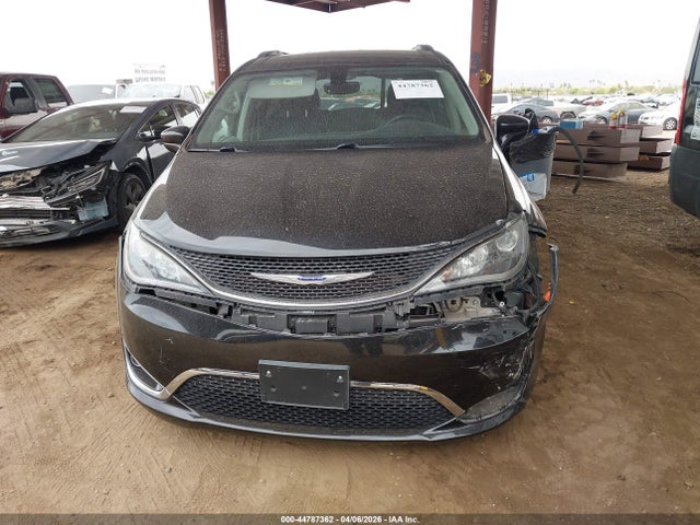 2019 Chrysler Pacifica Touring L მანქანა იყიდება აუქციონზე, vin: 2C4RC1BG7KR596750, აუქციონის ნომერი: 44787362