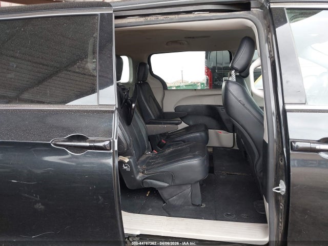 2019 Chrysler Pacifica Touring L მანქანა იყიდება აუქციონზე, vin: 2C4RC1BG7KR596750, აუქციონის ნომერი: 44787362