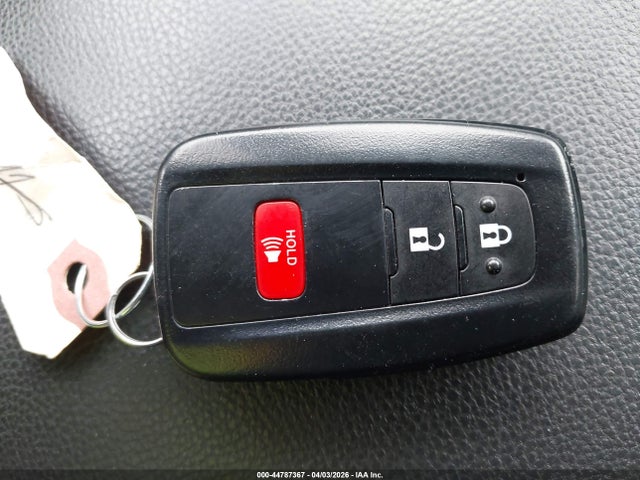 2T3P1RFV0RW446984 Toyota Rav4 Xle