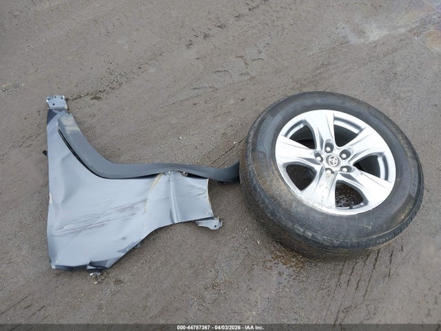 2T3P1RFV0RW446984 Toyota Rav4 Xle