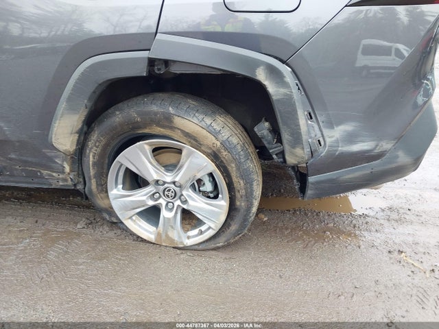 2T3P1RFV0RW446984 Toyota Rav4 Xle