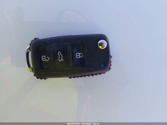 3VWD17AJ2GM229041 Volkswagen Jetta 1.8t Sport
