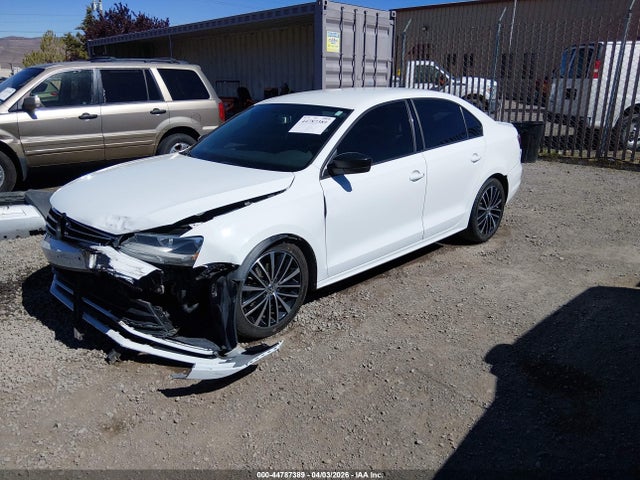 3VWD17AJ2GM229041 Volkswagen Jetta 1.8t Sport