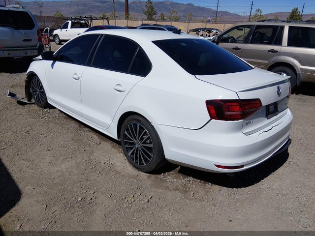 3VWD17AJ2GM229041 Volkswagen Jetta 1.8t Sport