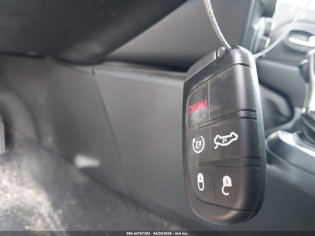 ZACNJABBXKPK79913 Jeep Renegade Latitude Fwd