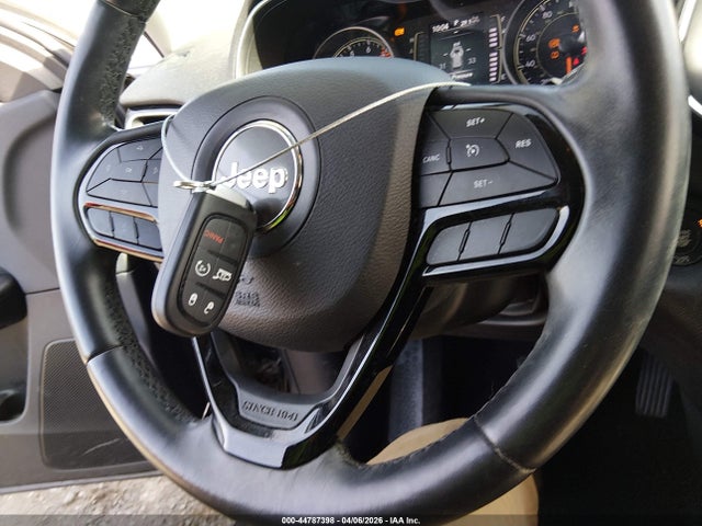 2019 Jeep Cherokee Altitude 4x4 მანქანა იყიდება აუქციონზე, vin: 1C4PJMLX0KD322547, აუქციონის ნომერი: 44787398