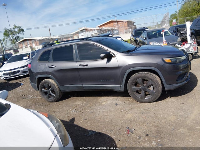 44787398 :رقم المزاد ، 1C4PJMLX0KD322547 vin ، 2019 Jeep Cherokee Altitude 4x4 مزاد بيع