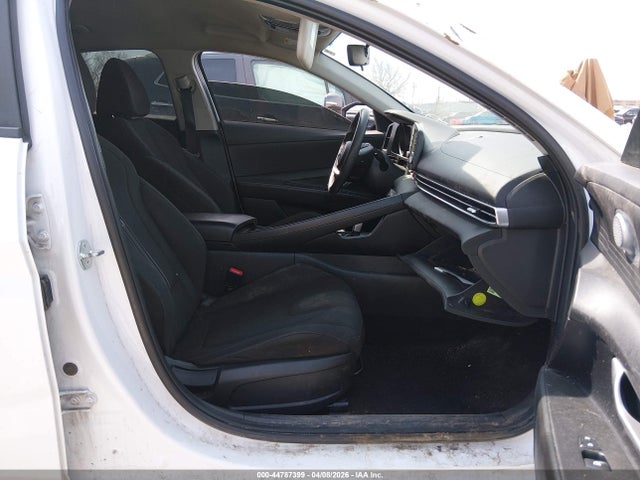 2023 HYUNDAI ELANTRA HYBRID KMHLM4AJ0PU069107 Photo 4