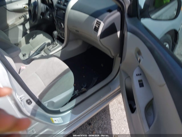 44787415 :رقم المزاد ، 5YFBU4EE3DP168865 vin ، 2013 Toyota Corolla Le مزاد بيع