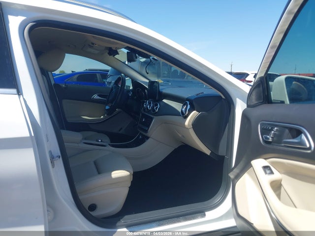 WDCTG4GB2LU027747 Mercedes-Benz Gla 250 4matic