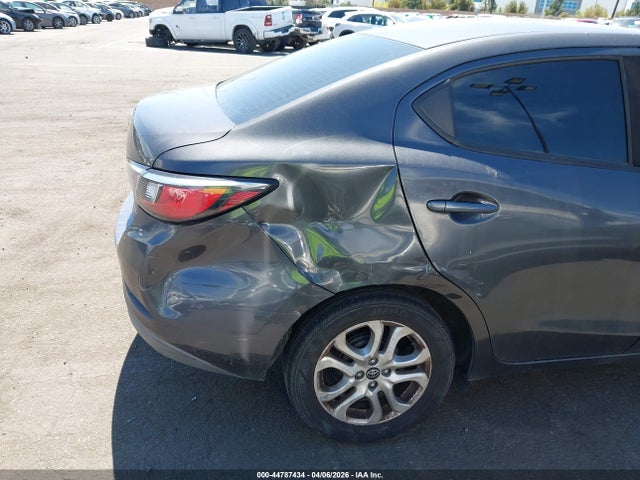 3MYDLBYV8HY185793 Toyota YARIS IA