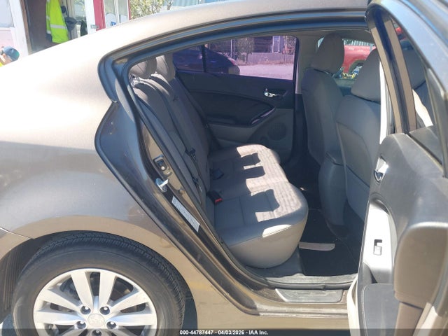 KNAFX4A68F5357385 KIA FORTE LX