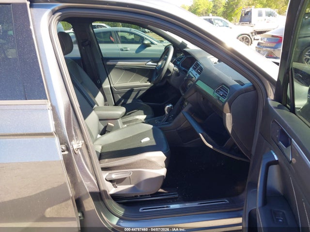 44787460 :رقم المزاد ، 3VVCB7AX9PM090687 vin ، 2023 Volkswagen Tiguan 2.0t Se R-line Black مزاد بيع