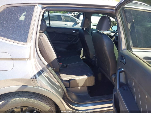 44787460 :رقم المزاد ، 3VVCB7AX9PM090687 vin ، 2023 Volkswagen Tiguan 2.0t Se R-line Black مزاد بيع