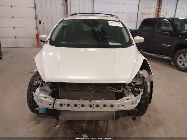 Продажа на аукционе авто 2017 Ford Escape Titanium, vin: 1FMCU9J94HUD57846, номер лота: 44787471