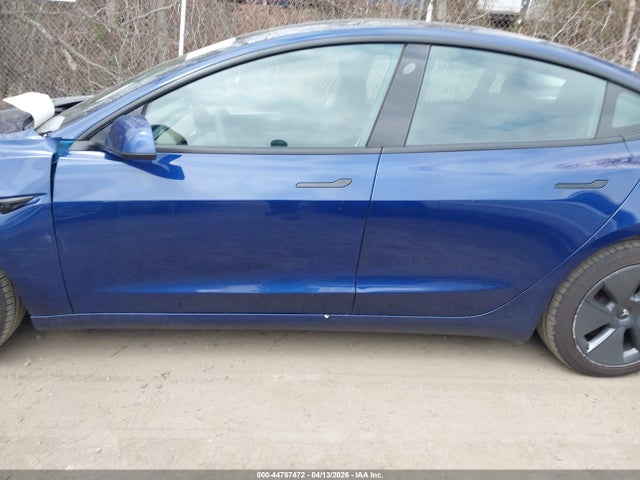 Tesla Model 3 Rear-wheel Drive 2022 5YJ3E1EA3NF252162 Image 14