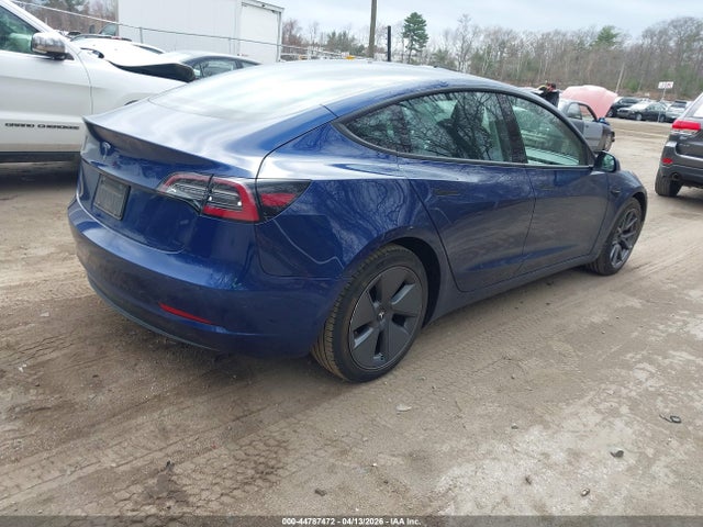 Tesla Model 3 Rear-wheel Drive 2022 5YJ3E1EA3NF252162 Image 4