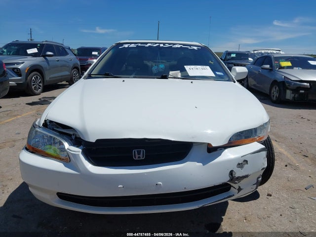 44787485 :رقم المزاد ، 1HGCG3250XA002887 vin ، 1999 Honda Accord Ex مزاد بيع