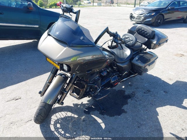 Harley-Davidson FLTRXSE 2021 1HD1TCL11MB952869 Image 2