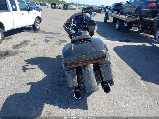 Harley-Davidson FLTRXSE 2021 1HD1TCL11MB952869 Image 6