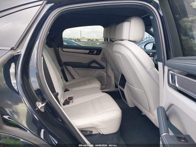 WP1BB2AY8NDA52672 Porsche Cayenne Coupe S/s Platinum Edition
