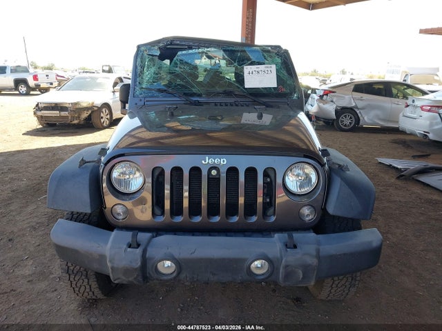 1C4BJWDGXHL553880 Jeep Wrangler Unlimited Sport 4x4