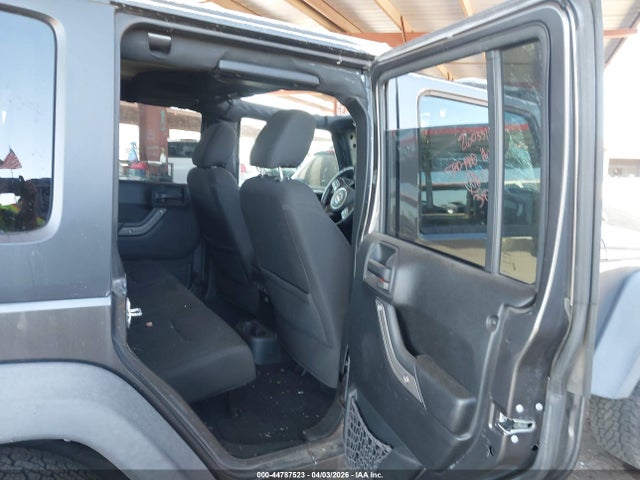 1C4BJWDGXHL553880 Jeep Wrangler Unlimited Sport 4x4