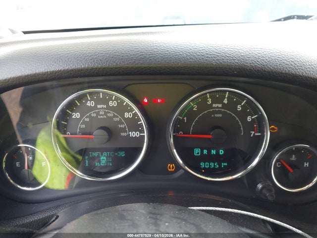1C4BJWDGXFL693120 Jeep Wrangler Unlimited Sport