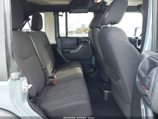 1C4BJWDGXFL693120 Jeep Wrangler Unlimited Sport