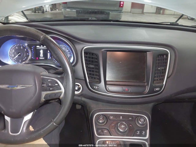 Auction sale of the 2015 Chrysler 200 Limited, vin: 1C3CCCAB2FN627370, lot number: 44787578