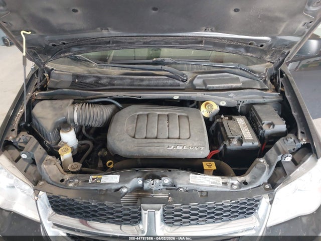 2C4RDGBG2JR312911 Dodge Grand Caravan Se