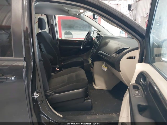 2C4RDGBG2JR312911 Dodge Grand Caravan Se