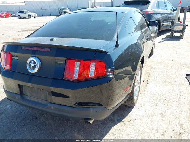 44787618 :رقم المزاد ، 1ZVBP8AM4C5258921 vin ، 2012 Ford Mustang V6 Premium مزاد بيع