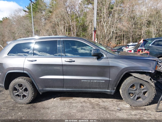 Продажа на аукционе авто 2015 Jeep Grand Cherokee Laredo, vin: 1C4RJFAG7FC812342, номер лота: 44787645