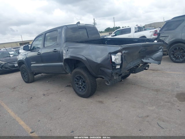 2021 TOYOTA TACOMA 3TMAZ5CN6MM159770 Photo 2